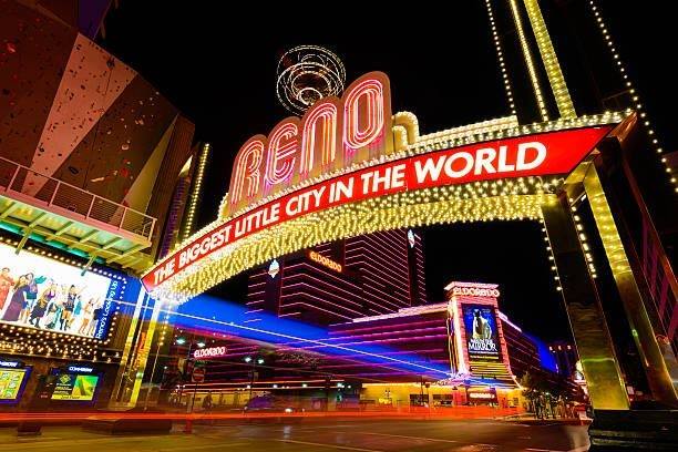 Happy Hour Singles Party Nevada Facebook ad: A FREE event for local singles.