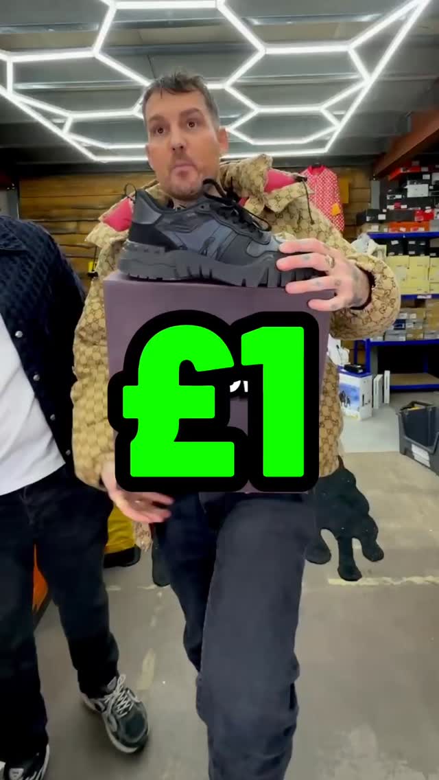 Whatnot Facebook ad: £1 VALENTINOS