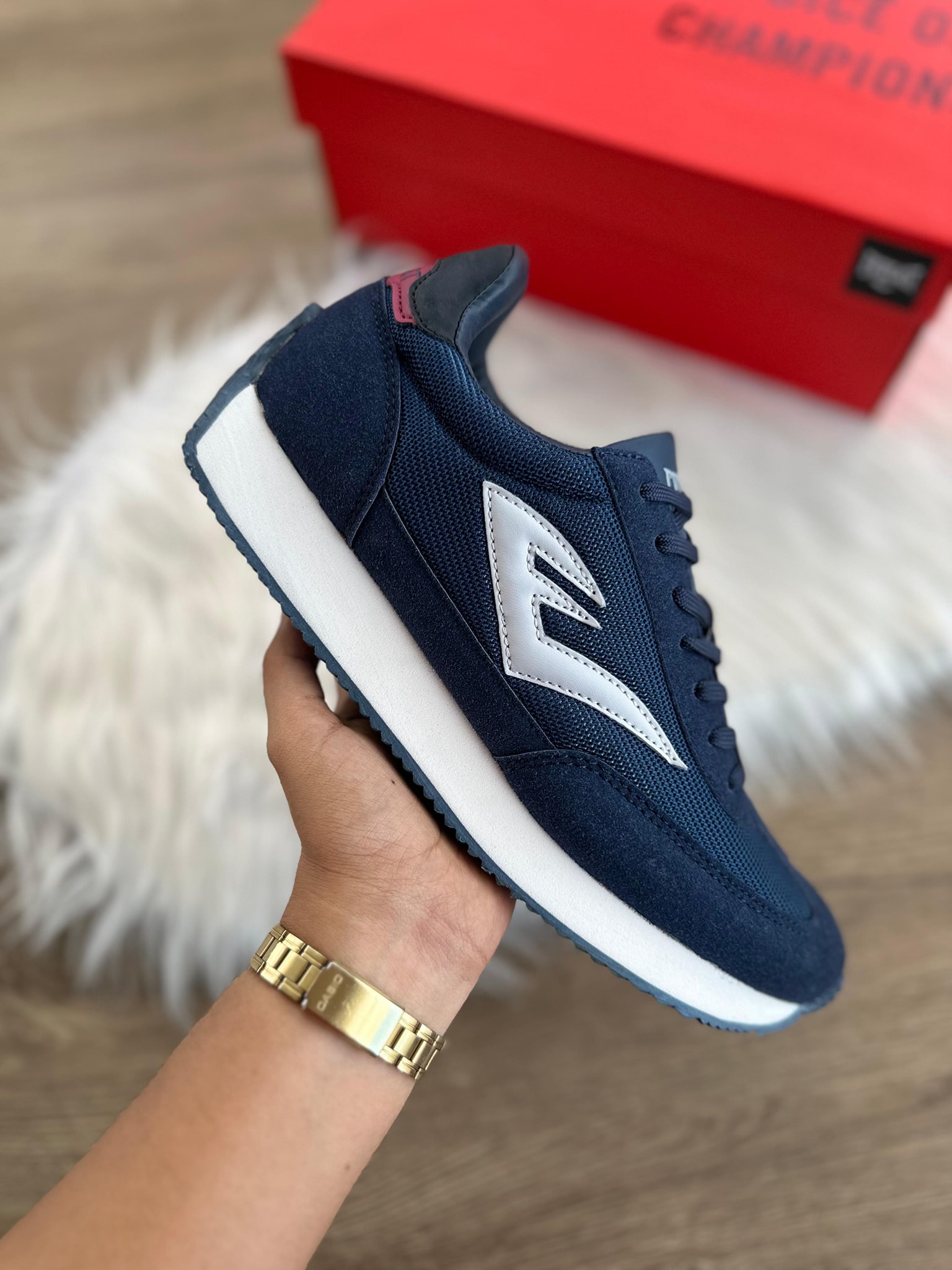 Modas Madeline Facebook ad: EVERLAST 𝟮 𝗫 $𝟲𝟬!