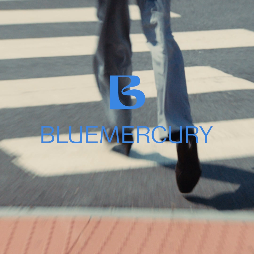 Bluemercury Facebook ad: Have a Seat