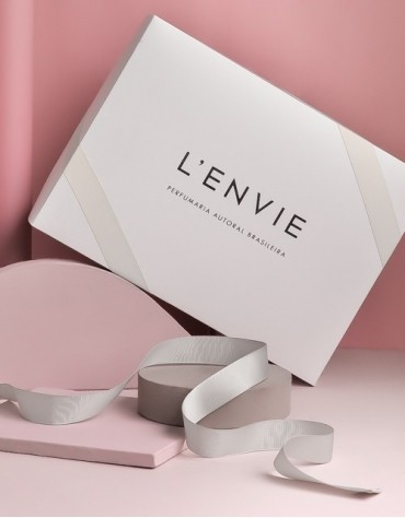 Lenvie Facebook ad: Descubra LENVIE: rituais que acolhem e notas que…