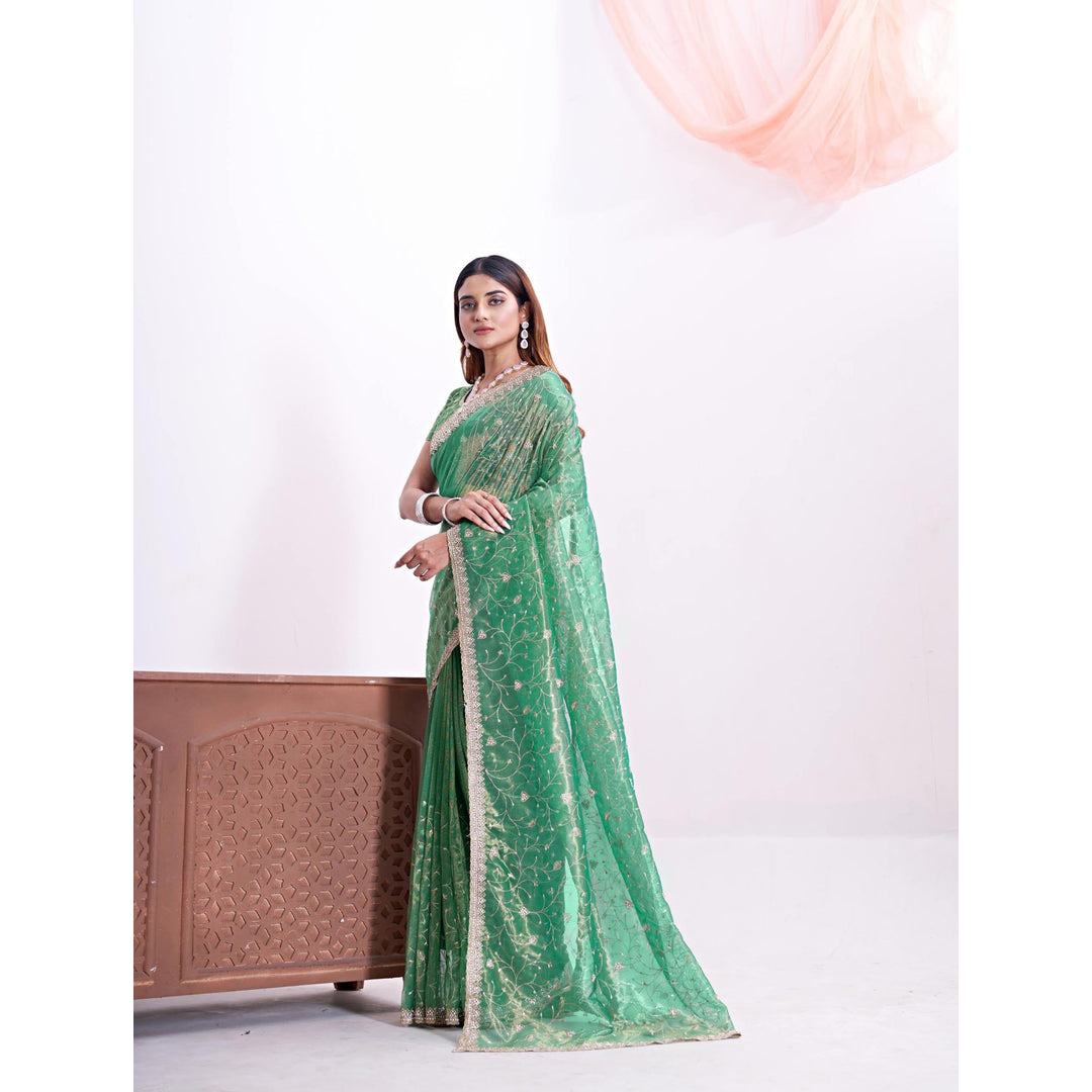 Moolchand Mill Facebook ad: The saree you've been waiting for is here.