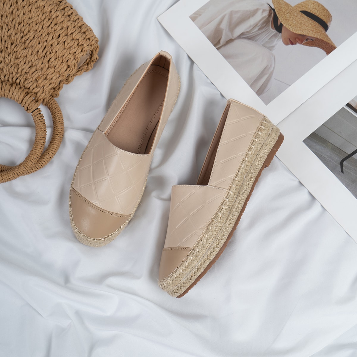 SHEIN Facebook ad: Today's hot deals