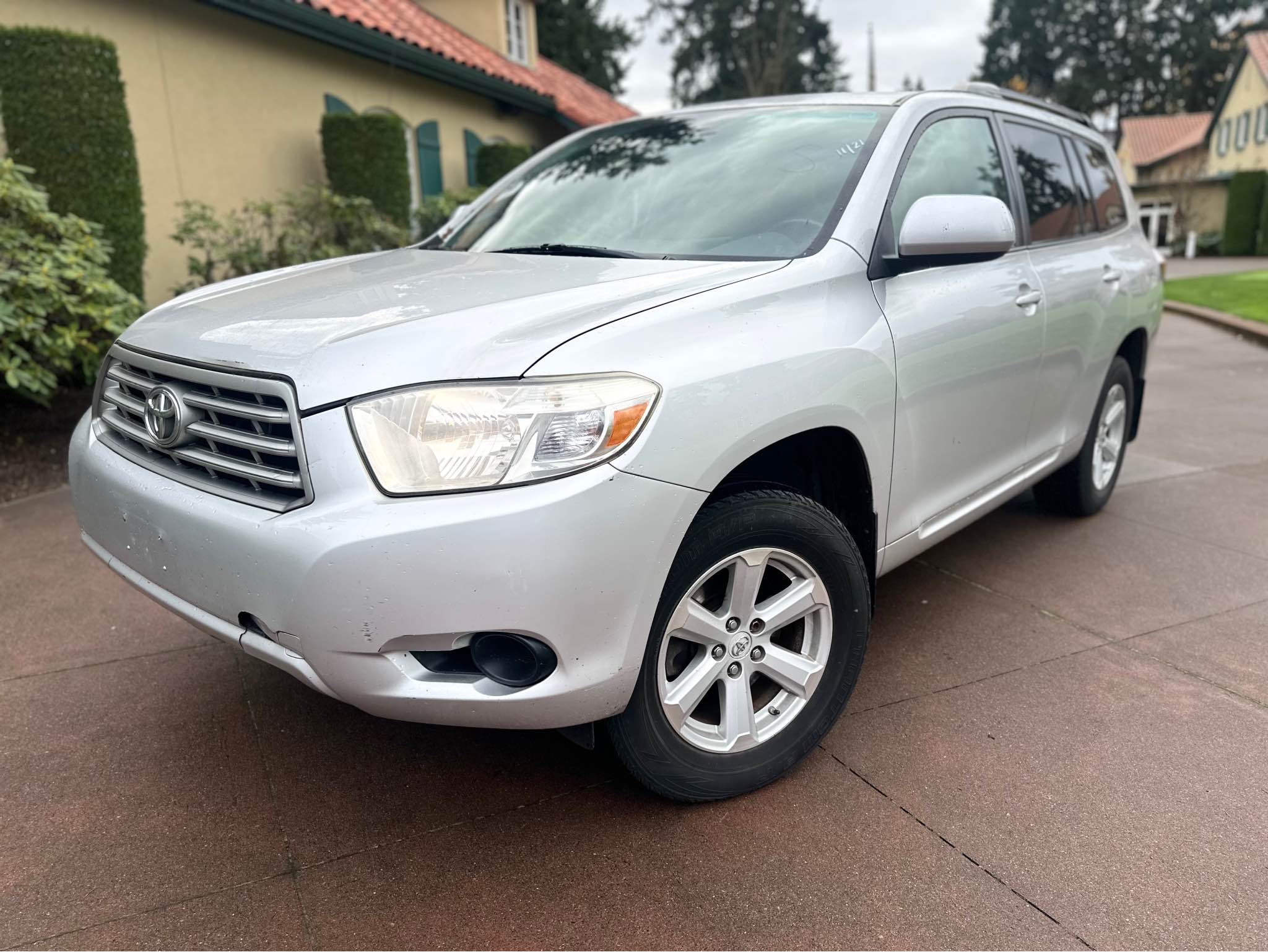 Sam Sam Facebook ad: 2008 Toyota Highlander Sport Utility 4D