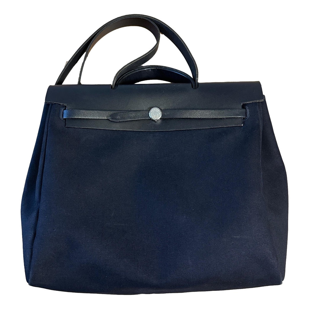 StyleCycle Facebook ad: Ιconic designer bags σε τιμές second-hand, χωρίς κανένα…