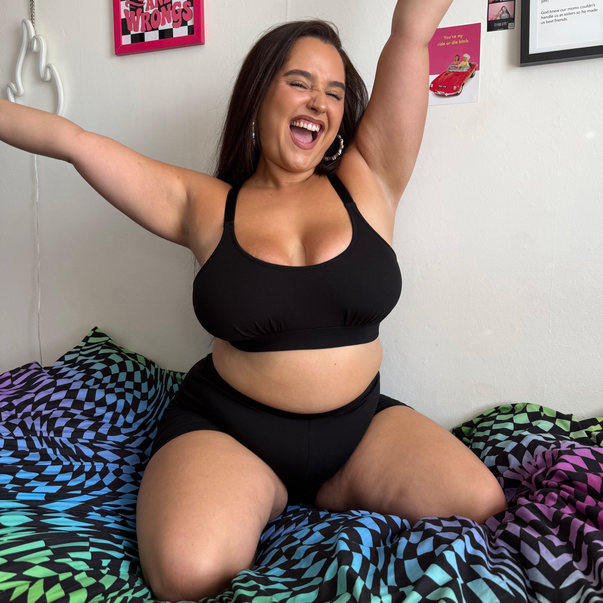 Snag Tights Facebook ad