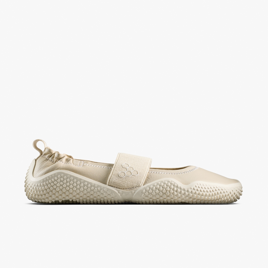 Vivobarefoot Facebook ad
