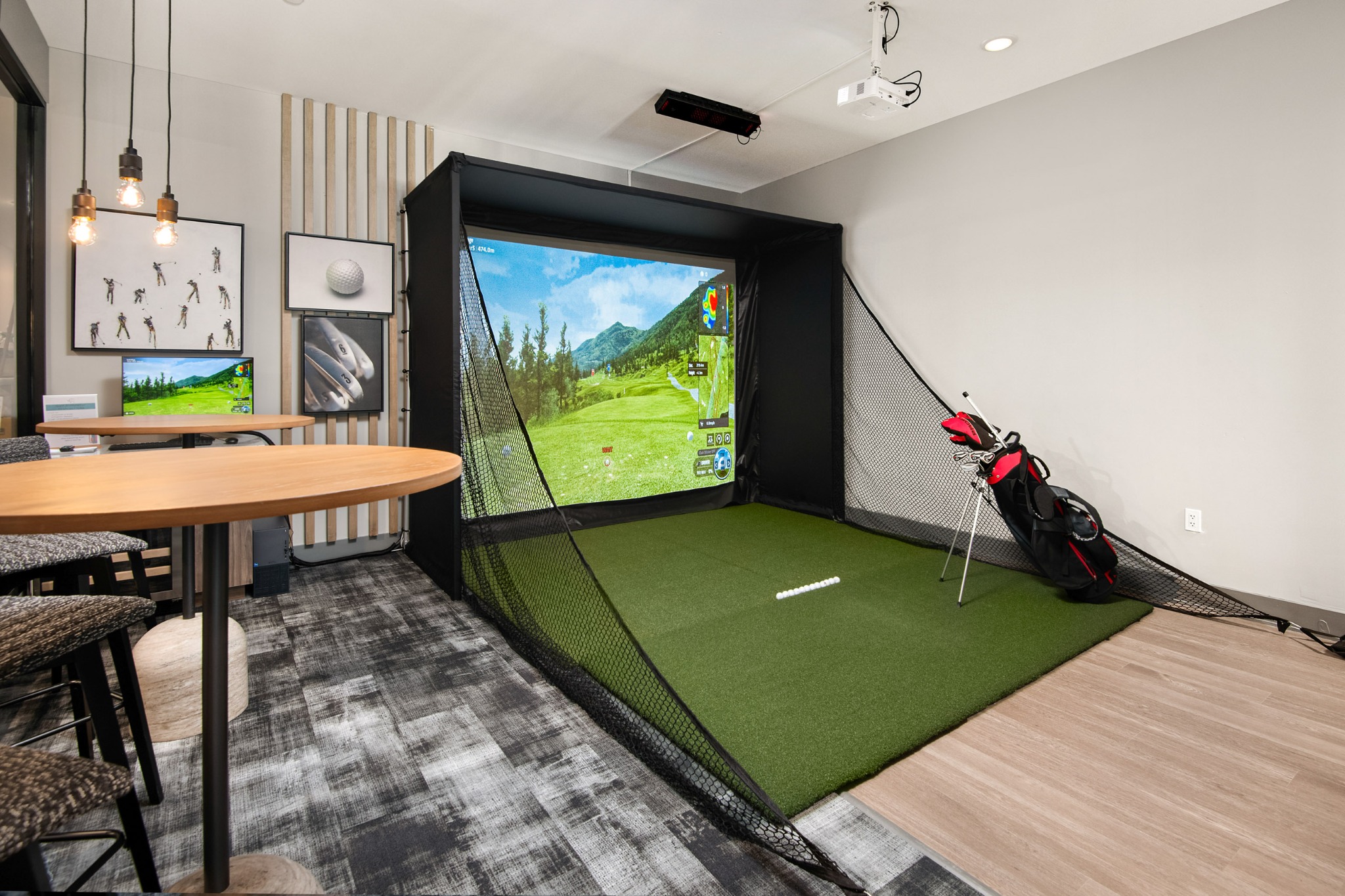 Rain or Shine Golf Facebook ad: You know the difference between good and great…