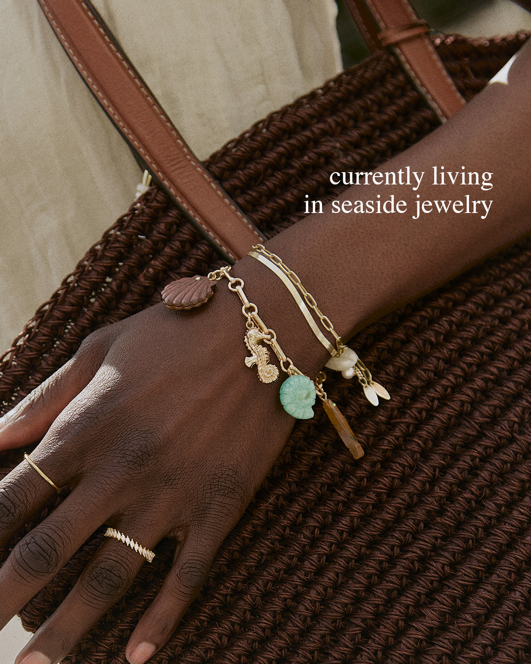 BaubleBar Facebook ad