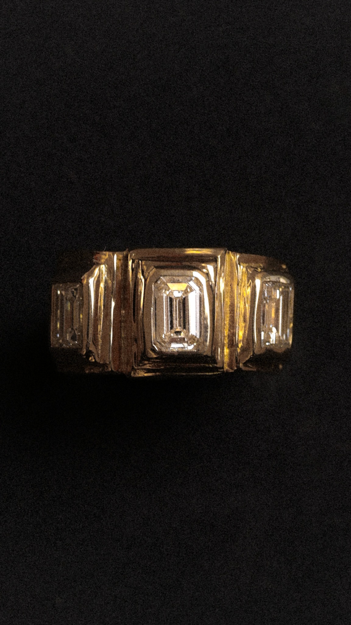 Cleopatra's Bling Facebook ad