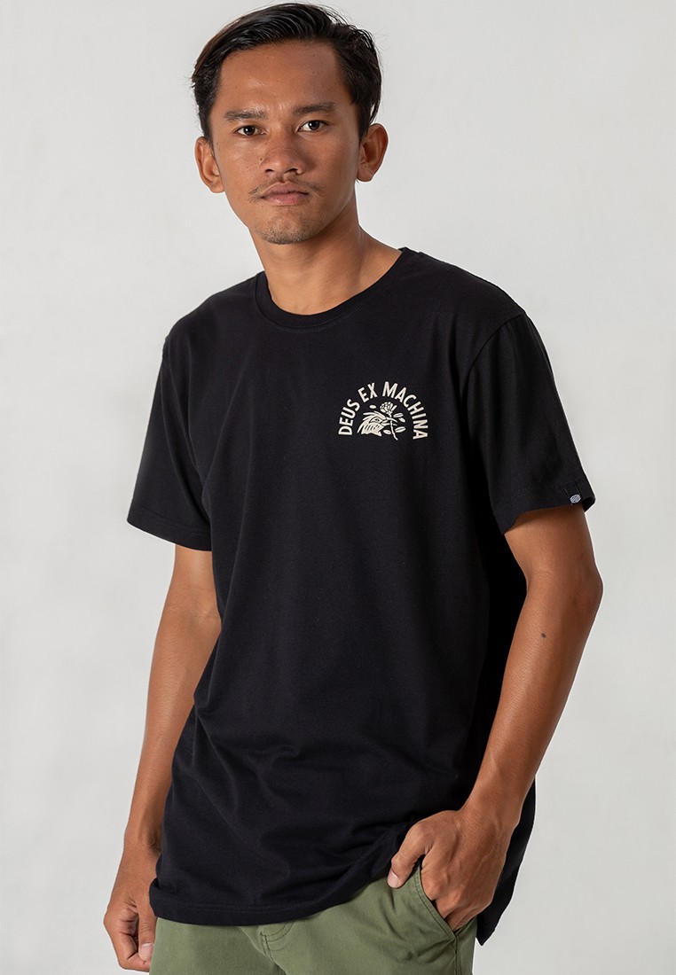 Deus Ex Machina Indonesia Facebook ad