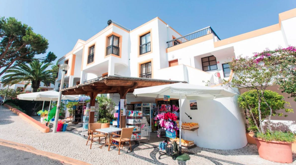 MRGtravel Facebook ad: Unpack once. Live like a local in the…