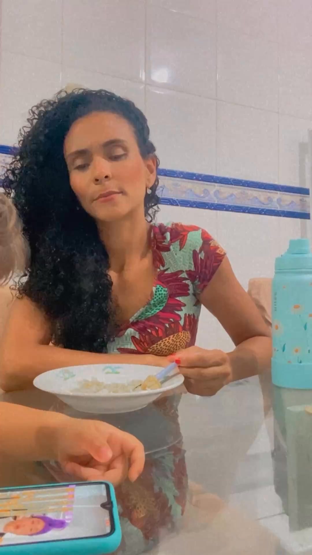 Qustodio Facebook ad: Guie e proteja a experiência digital dele