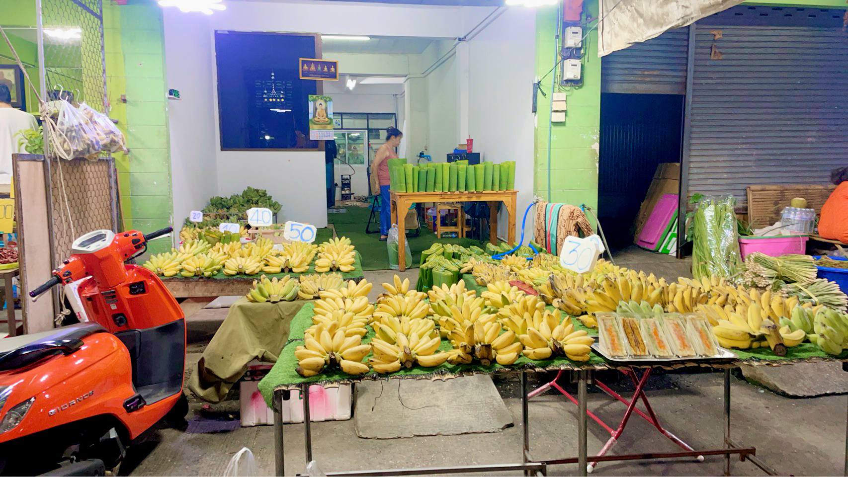 ใบตองบ้านป่า Facebook ad: ร้านใบตองบ้านป่า ตลาดอมรนาเกลือ 56/145 หมู่5 ต.นาเกลือ อ.