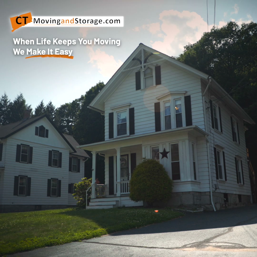CT Moving and Storage Facebook ad: Book Your Move, Get 1 Month of Free Storage
