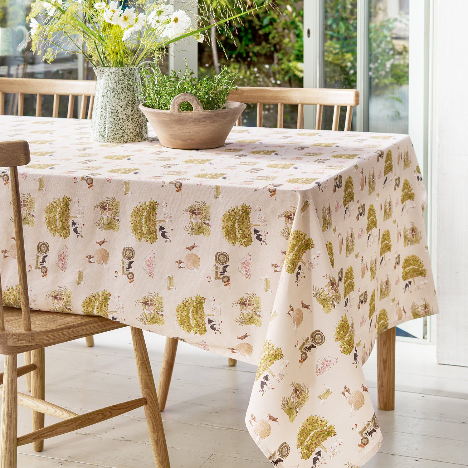 Sophie Allport Facebook ad