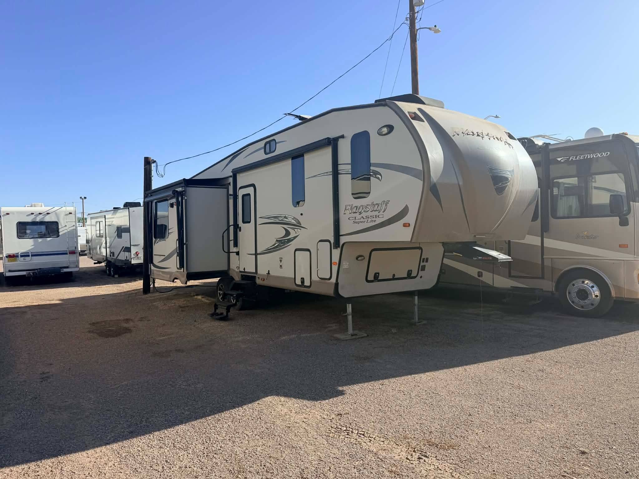 Jeff Bauer Facebook ad: 2016 Forest River Flagstaff Classic Super Lite EX-L