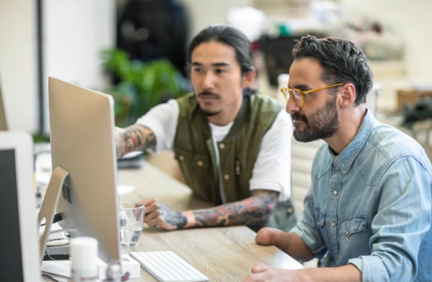 StartLegal Facebook ad: The Startup Secret Weapon