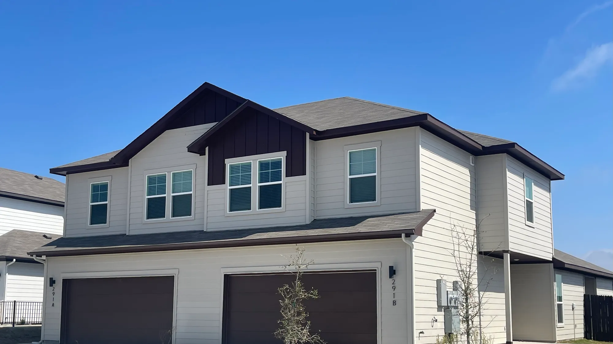 Henry Heckmann Facebook ad: 4 Beds 2.5 Baths Townhouse