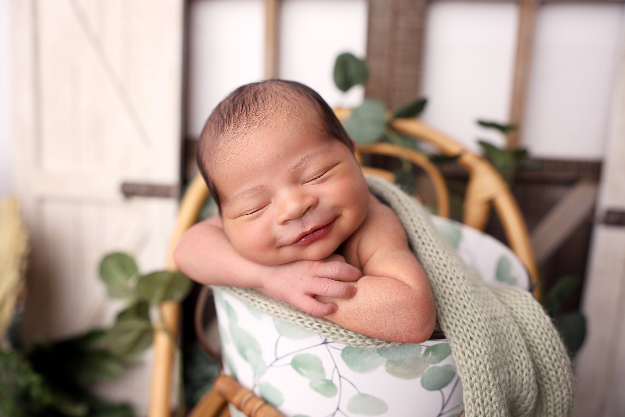 Love On Paper Photography Facebook ad: Newborns grow so quickly - don't miss the…