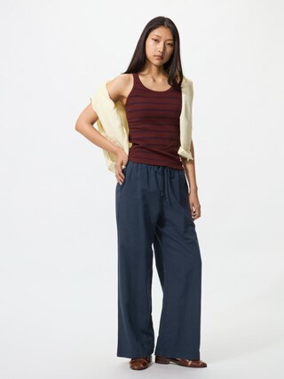 UNIQLO Malaysia Facebook ad: Feel the lightness in every step