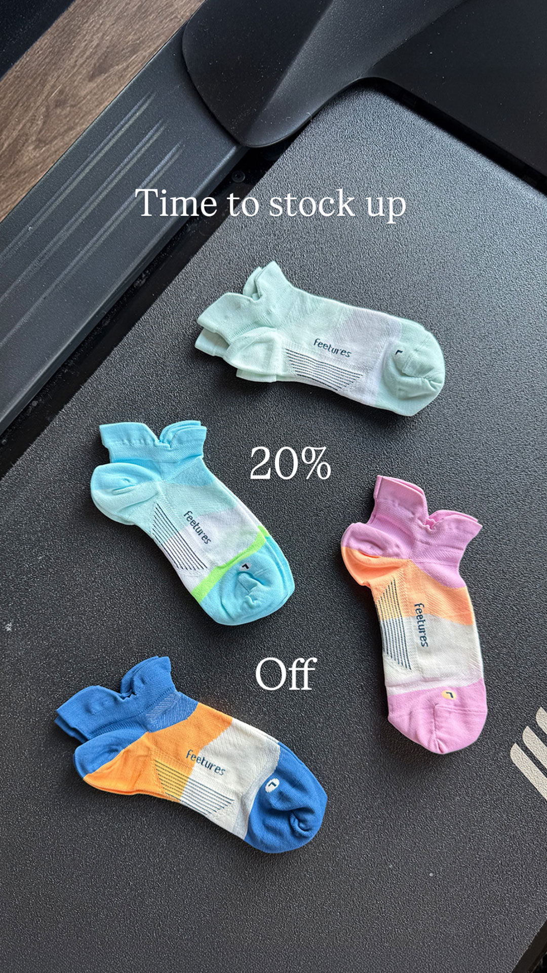 Feetures Facebook ad