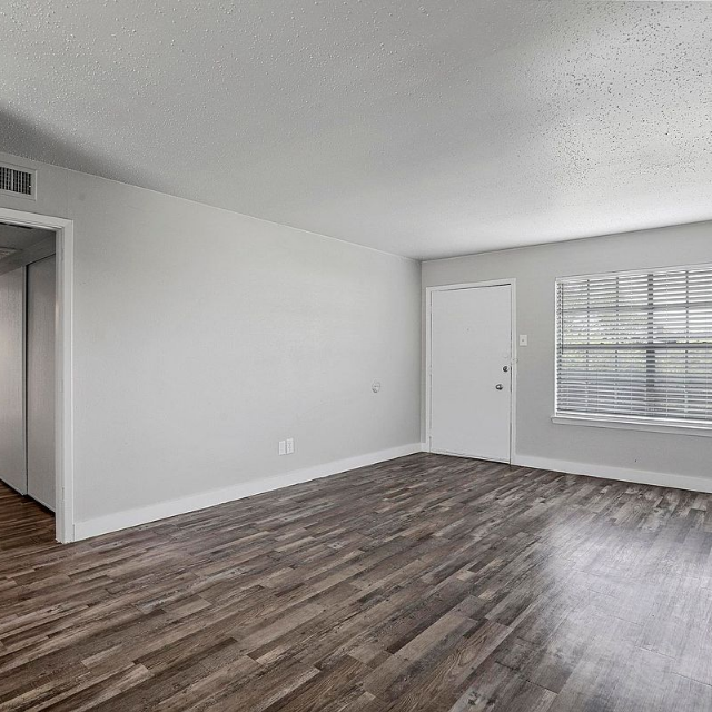 Zillow For Rent Facebook ad