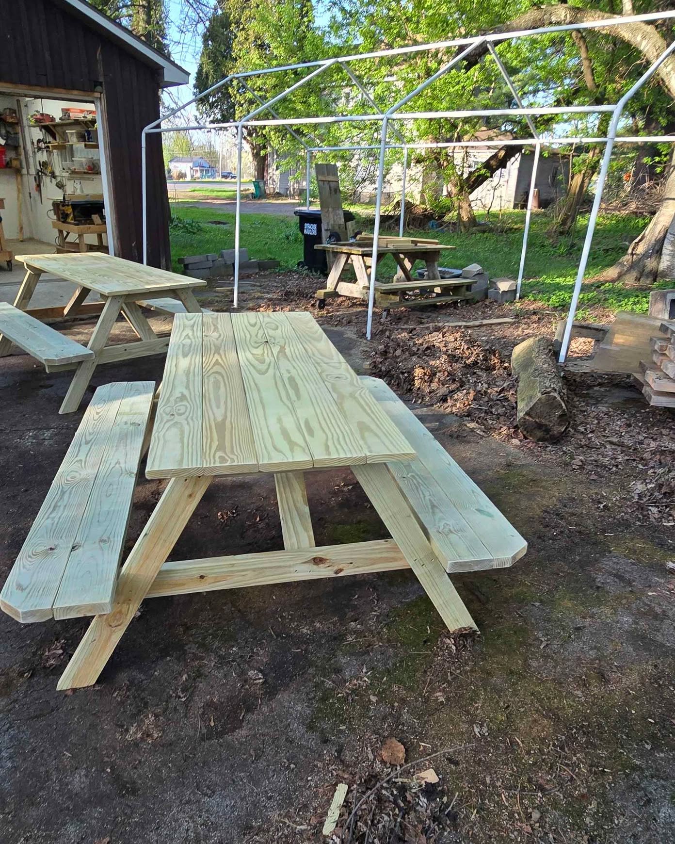 Gregory Jones Facebook ad: Pressure treated picnic tables