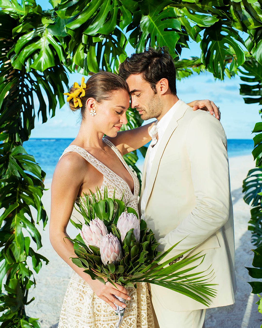 The Knot Facebook ad