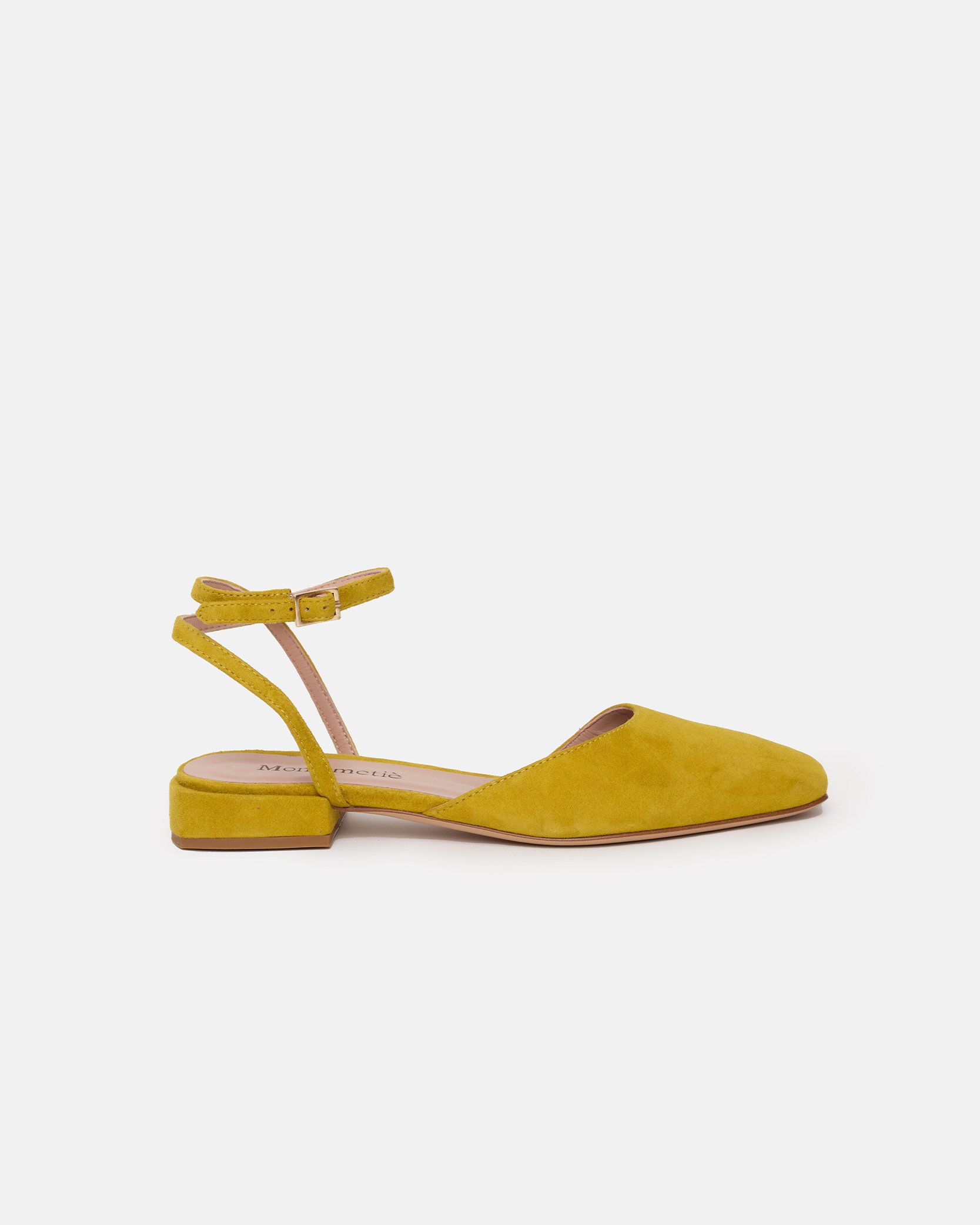 MonAmetiè Facebook ad: 𝑵𝒆𝒘 𝑰𝒏 Complete your style with our exclusive…