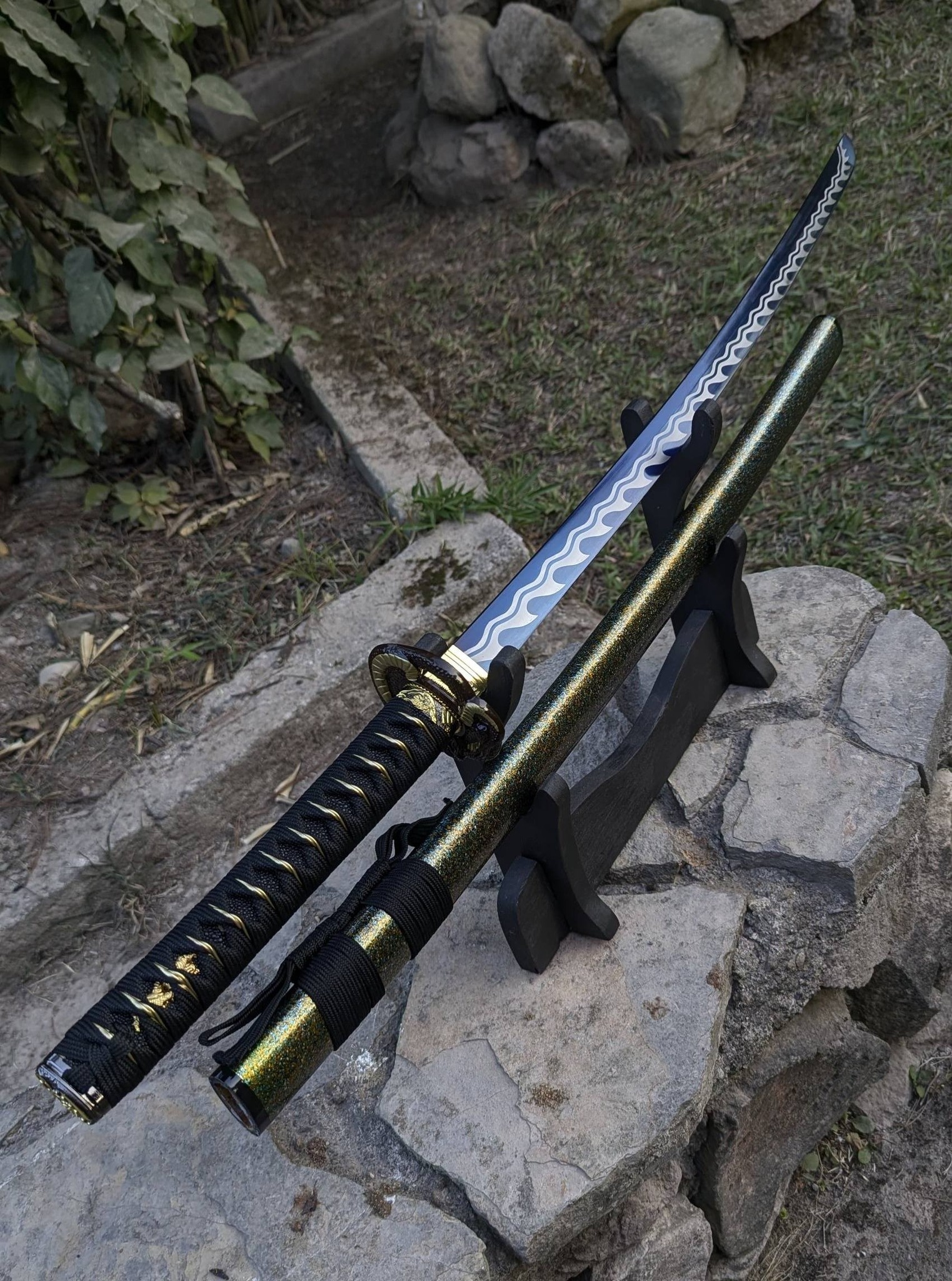Borvo-KnifeShophn Facebook ad: Nuevos estilos Disponibles