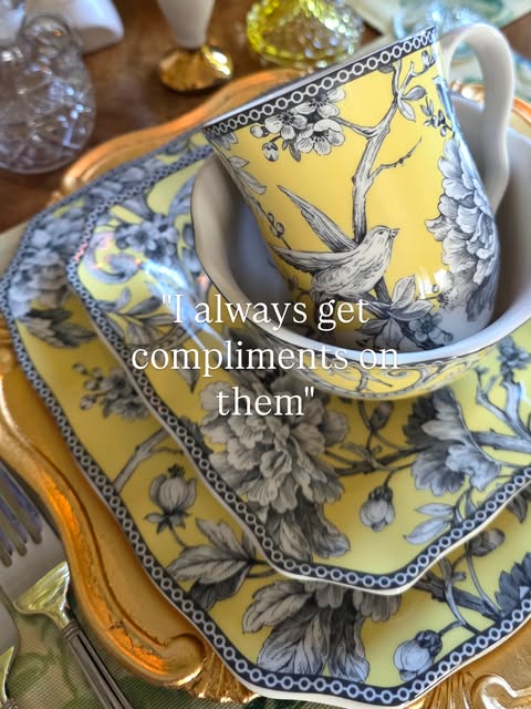 222 Fifth Facebook ad: Elegant Dinnerware for Refined Dining