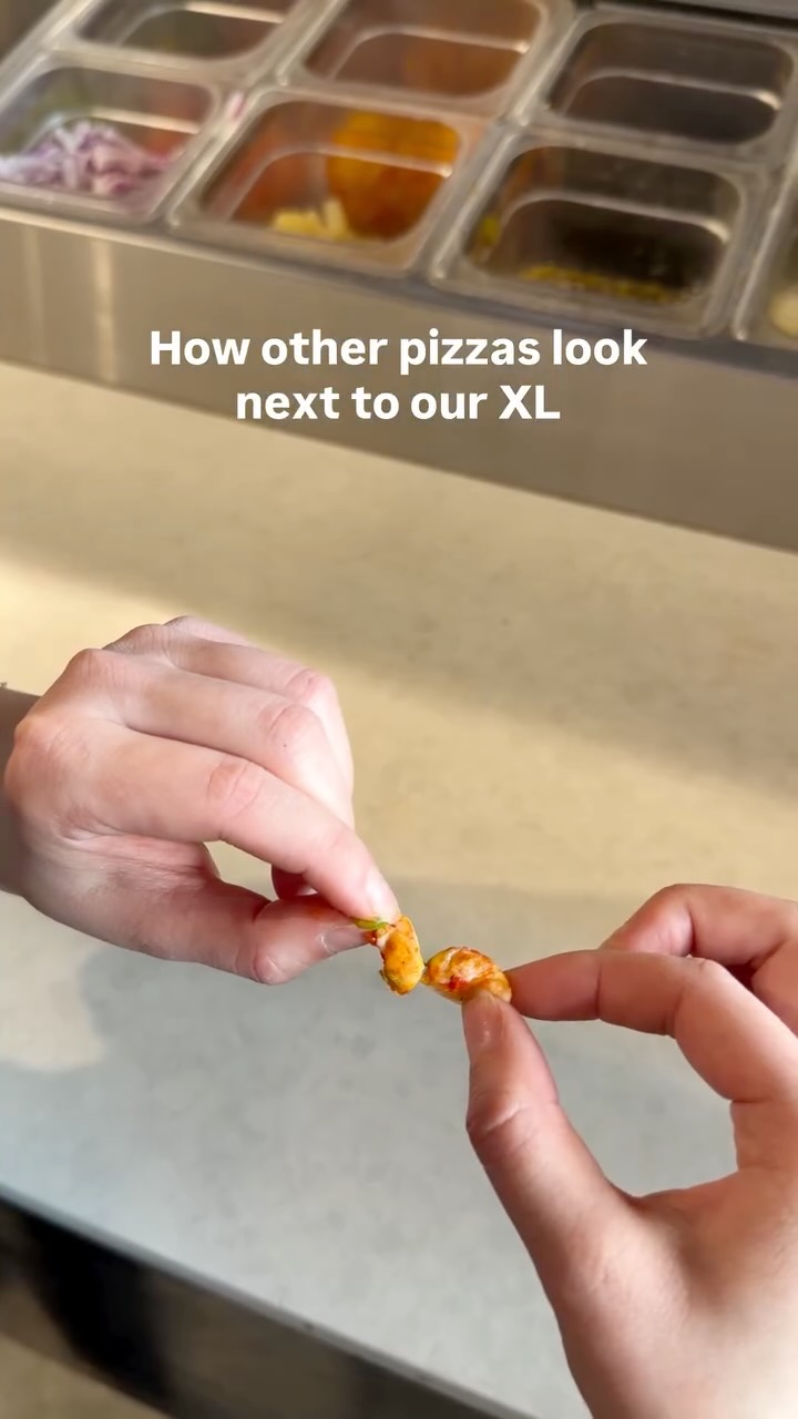 Pizzaville Facebook ad: Why settle for small?
