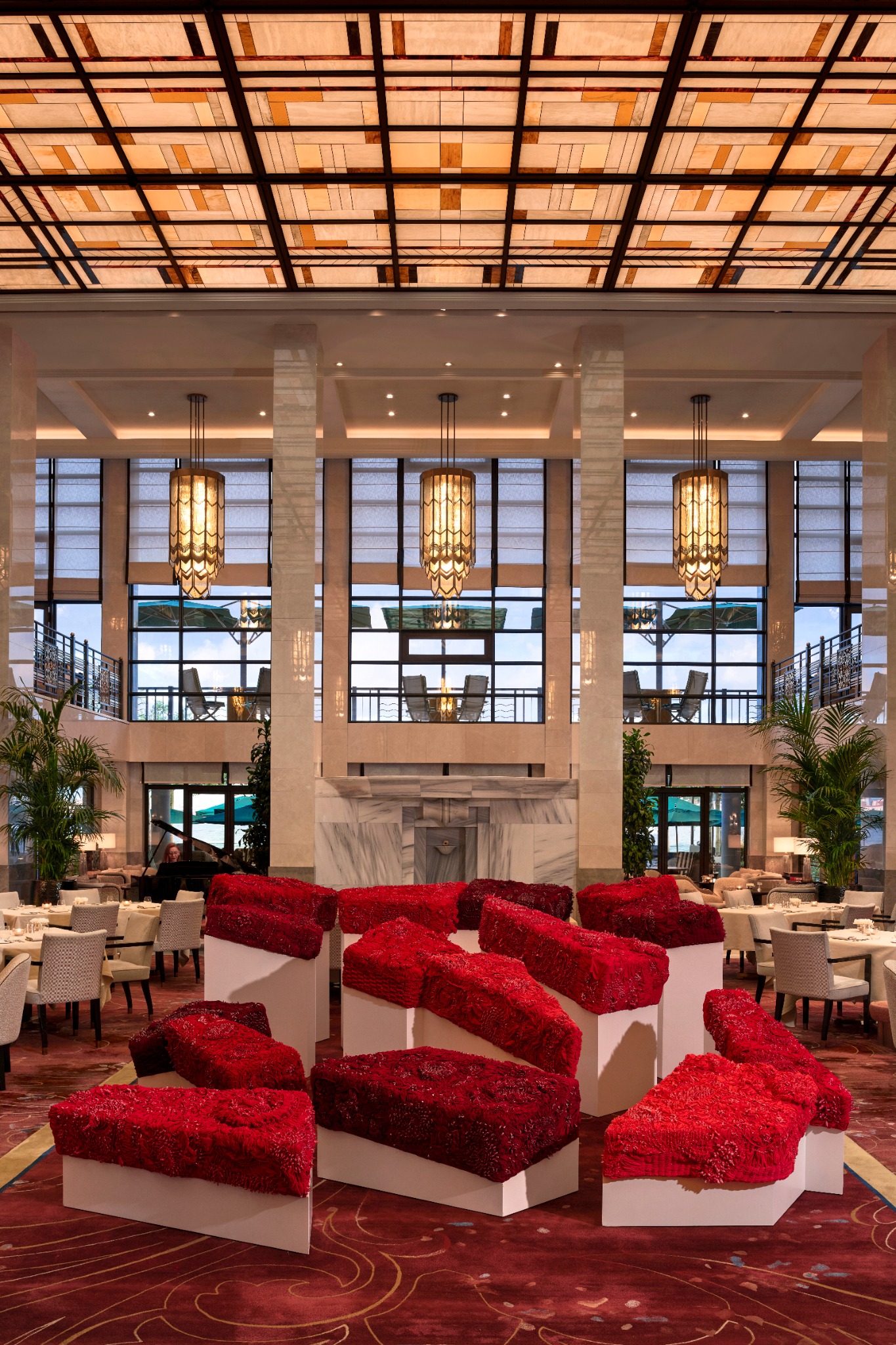 The Peninsula Istanbul Facebook ad: The Peninsula'nın uluslararası sanat programı Art in…