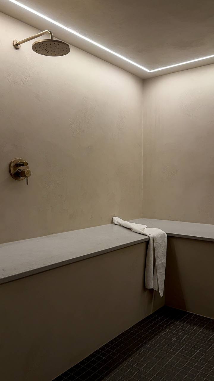 Healing Waters Spa Edmonton Facebook ad: When Did You Last Slow Down Together?