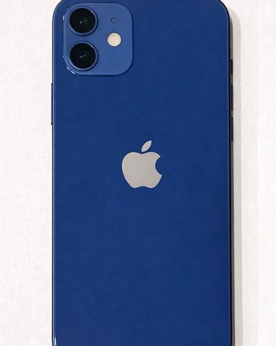 Smartfix IRepair Facebook ad: iPhone 12 (64GB), Unlocked, Good Condition
