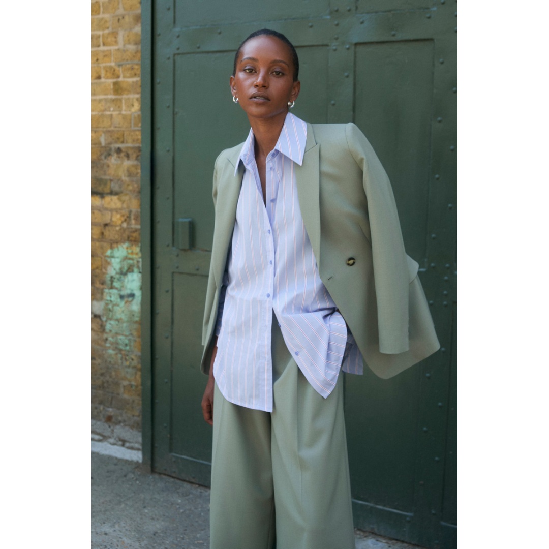 The Fold London Facebook ad: New season, new energy.