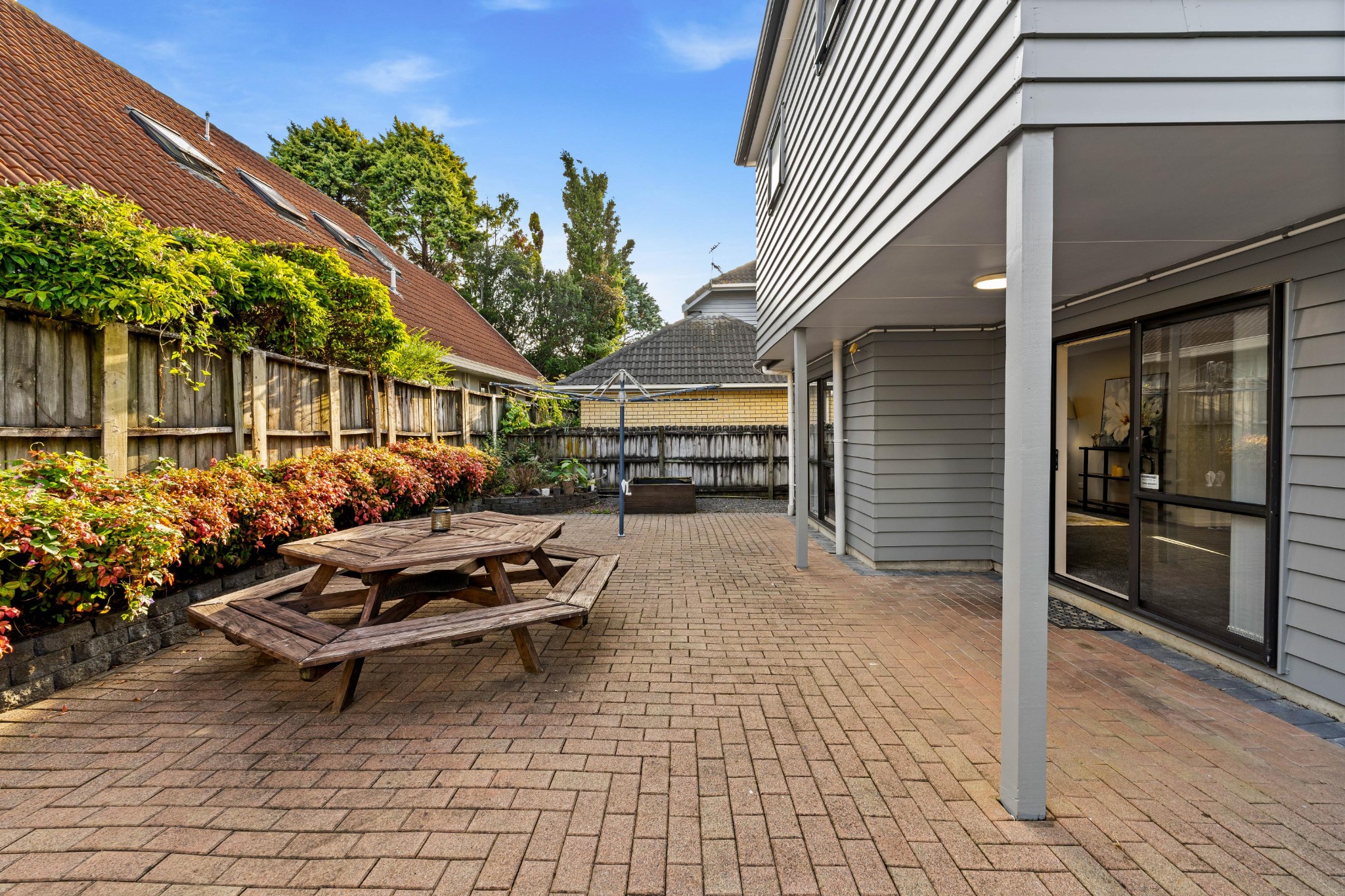 Team Diego Facebook ad: Vacant & Ready - Must Sell in Avondale
