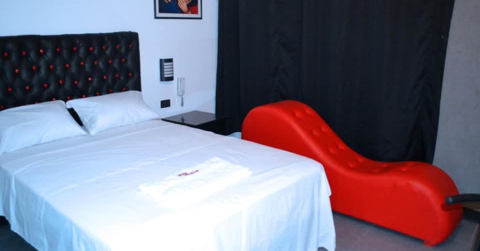 MVH Hotel Facebook ad: MVH HOTEL Business / Hotel sofisticado con nuevo…