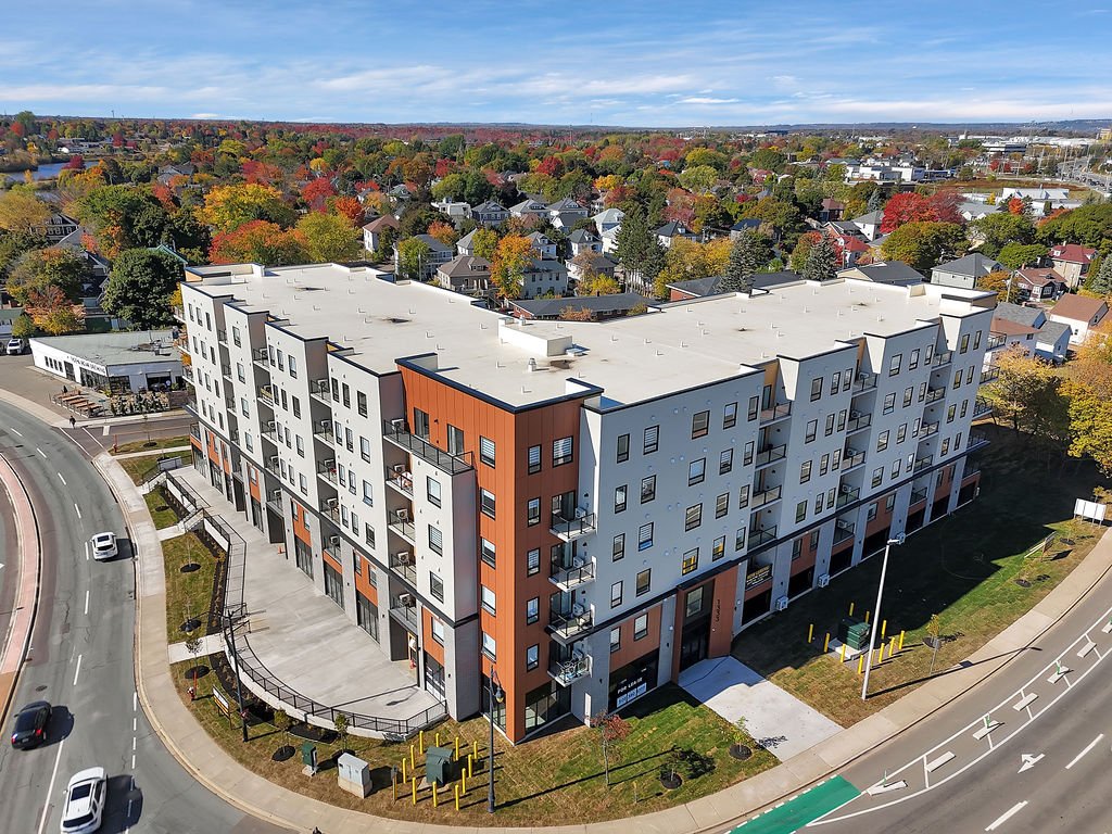Michael Blakney Facebook ad: 2 beds 1.5 baths Flat
