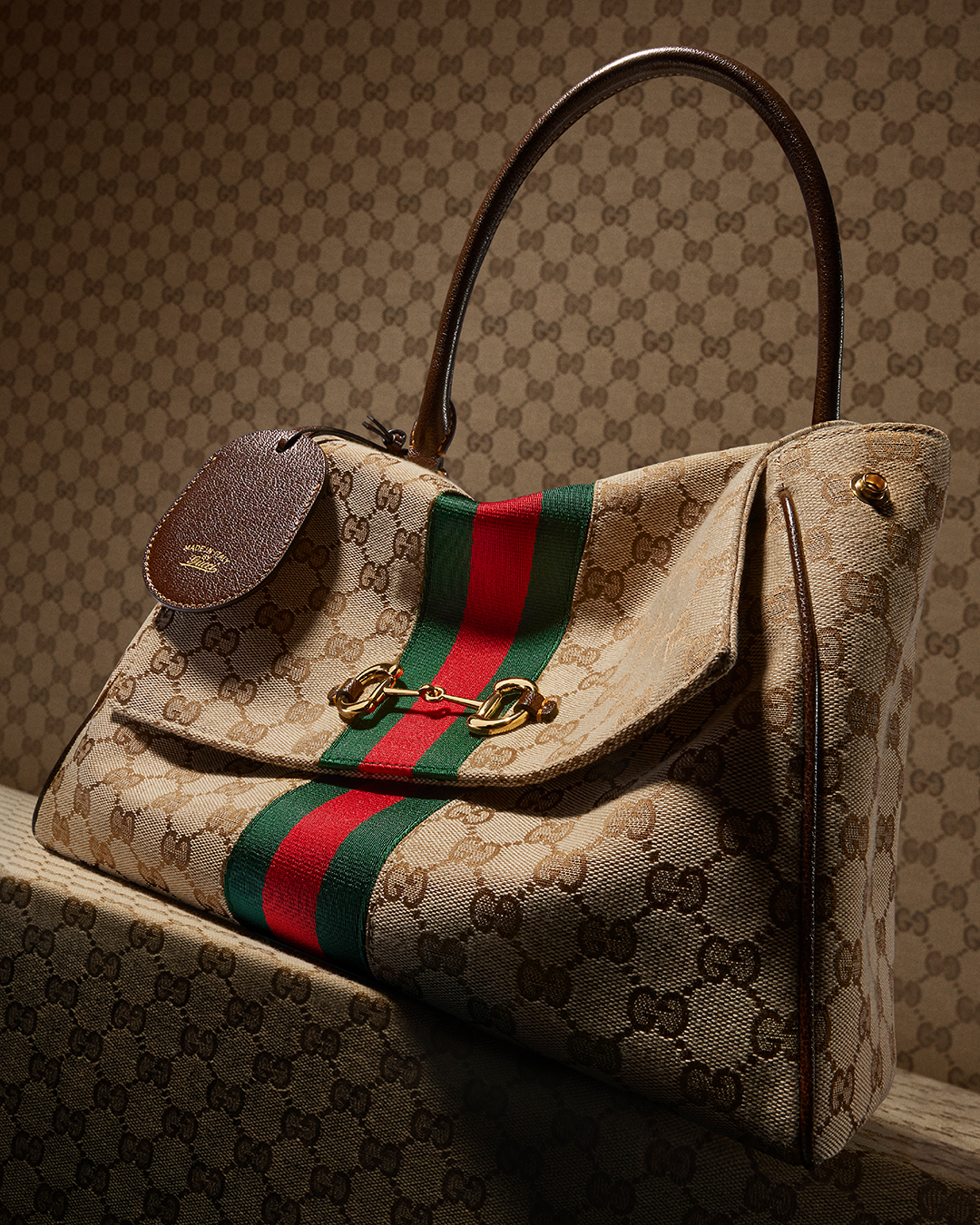 Gucci Facebook ad