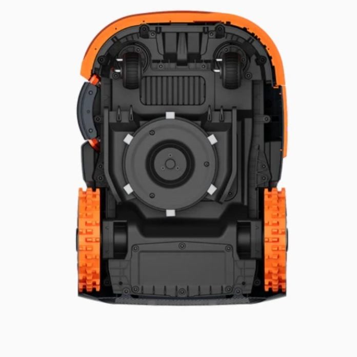 manorobotas.lt Facebook ad: SEGWAY Navimow