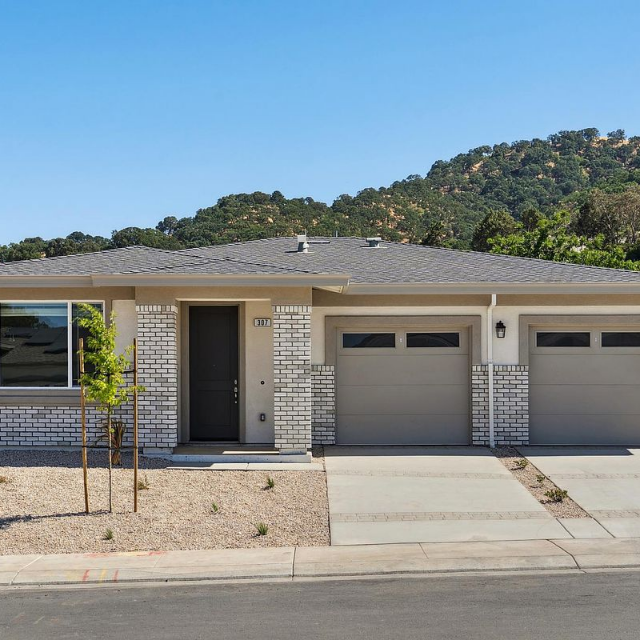 Zillow For Rent Facebook ad