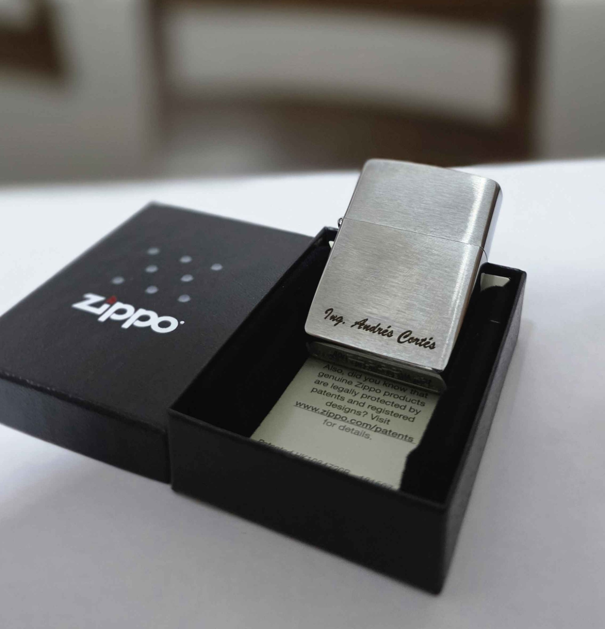 Ernesto Davila Facebook ad: Zippo Personalizado Grabado Laser