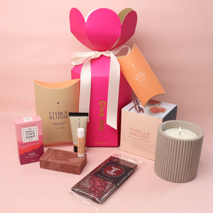 Edible Blooms Facebook ad: From Sweet to Savoury, all your delicious gifting…