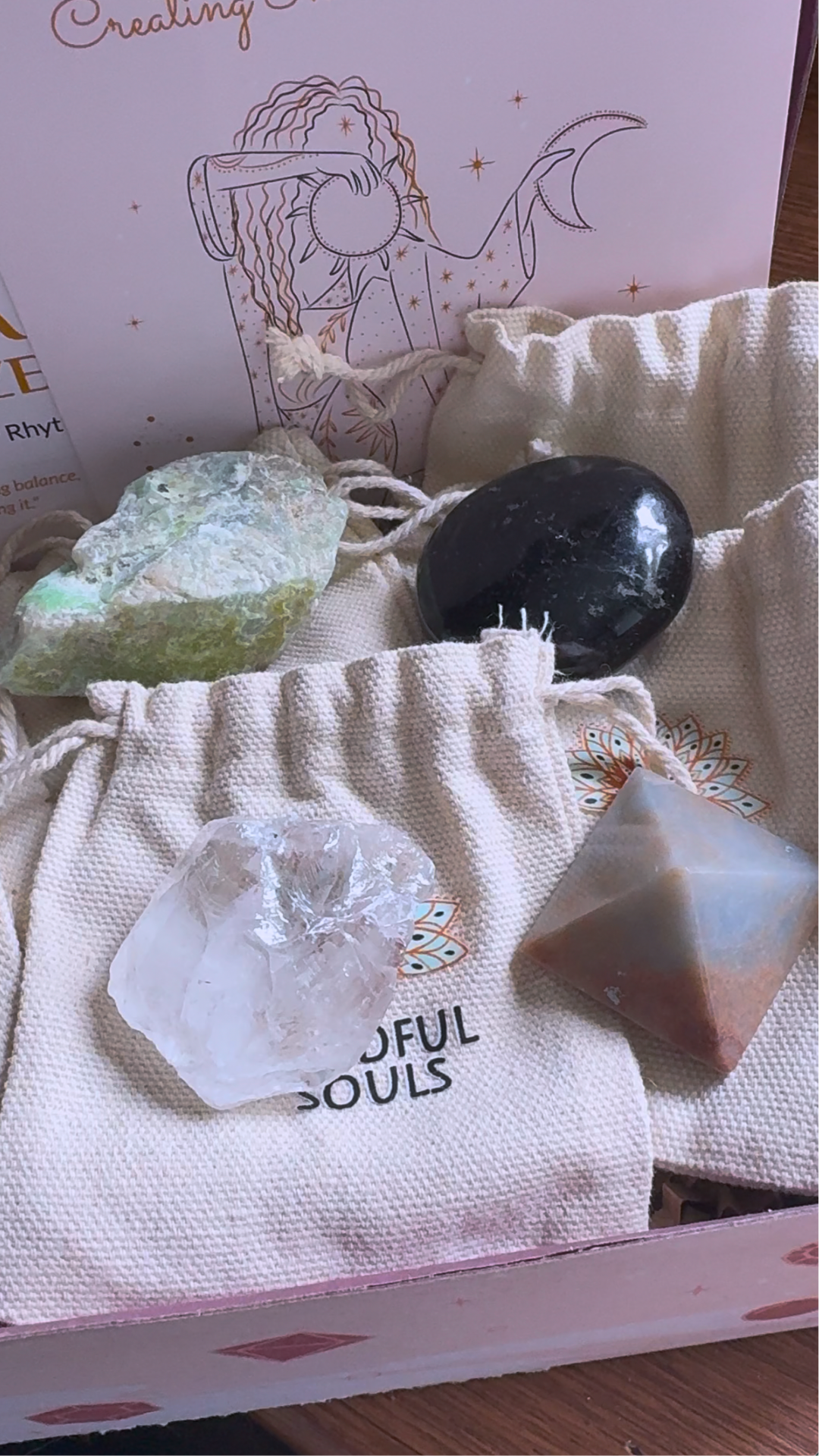 Country Heart & Home - North East Family, Lifestyle Blog Facebook ad: Crystals That Actually Work Together