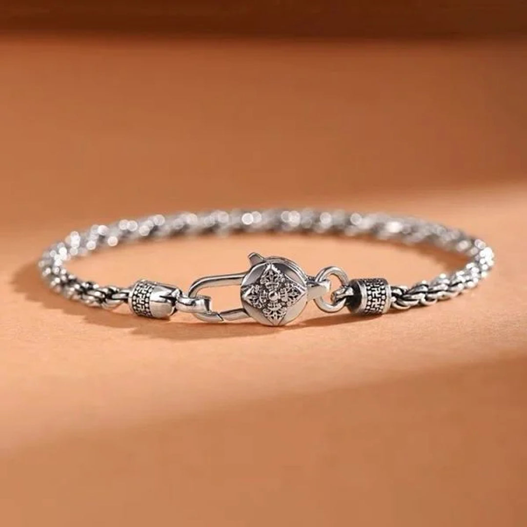 Big Billion Sale Facebook ad: Free Shipping Available | COD Available