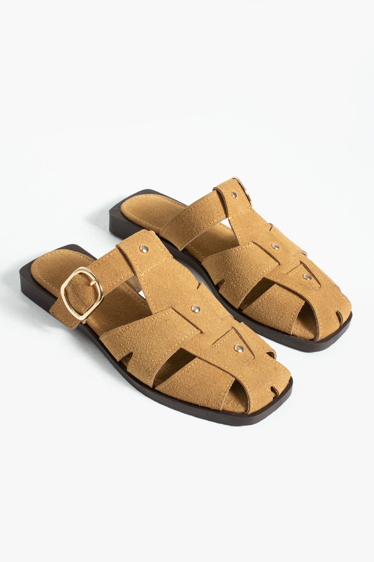 DUXAL SHOES Facebook ad: Fabian Kadın Camel Süet Kafesli Sandalet Terlik Toka Detaylı