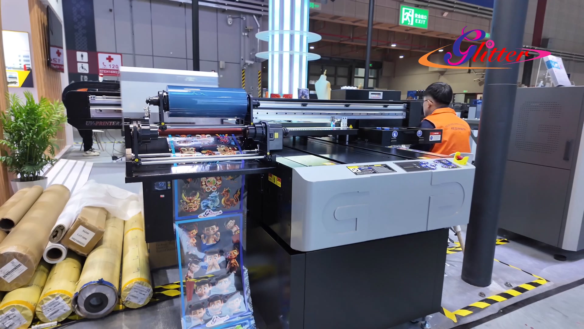 Touch Art Facebook ad: Want to print more products, attract more customers…