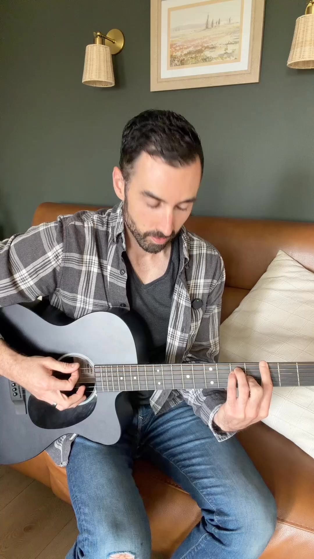 GuitarTricks.com Facebook ad: Start learning guitar the right way